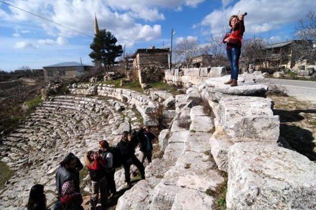 Antik Kente Fotoğrafçı Ilgisi