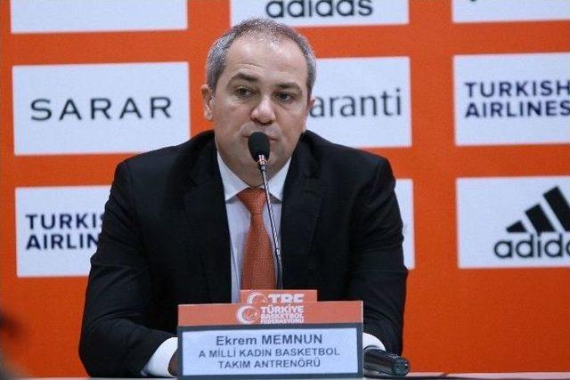 A Milli Kadın Basketbol Takımının Yeni Başantrenörü Ekrem Memnun