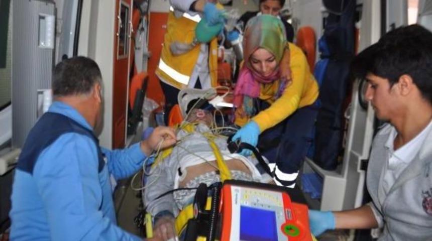 Otomobilin &Ccedil;arptığı Engelli Ağır Yaralandı