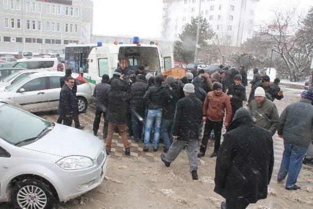 Anne Kurbanı Çocuk Son Yolculuğuna Uğurlandı