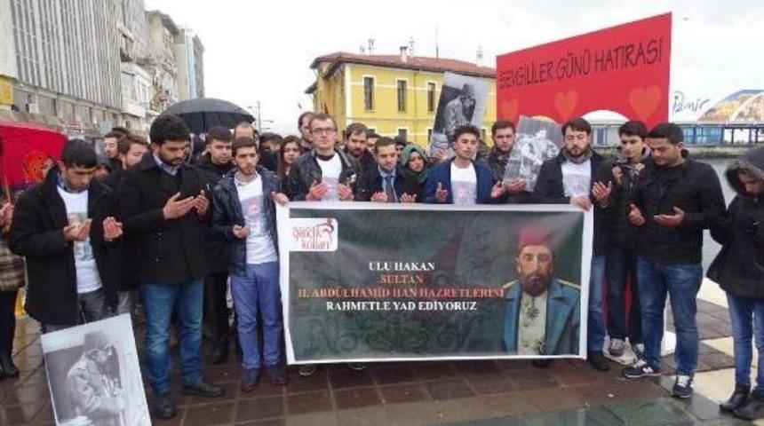 Ak Partili Gen&ccedil;ler, 2'inci Abd&uuml;lhamit'i Anmak I&ccedil;in Y&uuml;r&uuml;d&uuml;