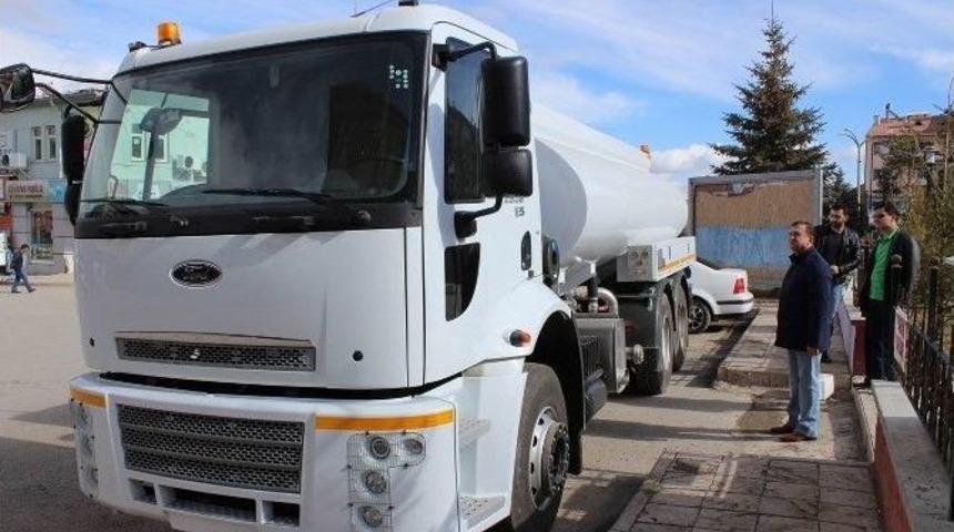 Yıldızeli Belediyesi Ara&ccedil; Parkını G&uuml;&ccedil;lendiriyor