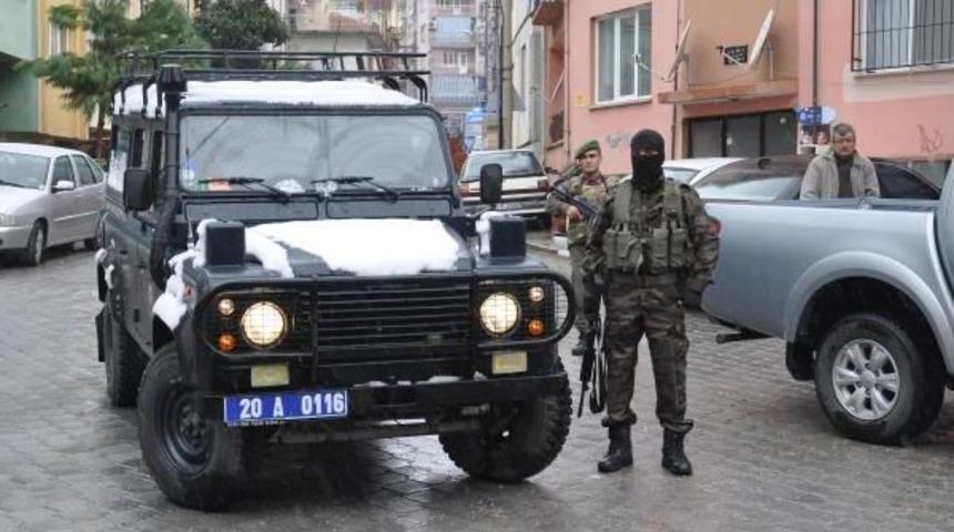 Hırsızlık Ve Gasp Ş&uuml;phelileri Operasyonla Yakalandı