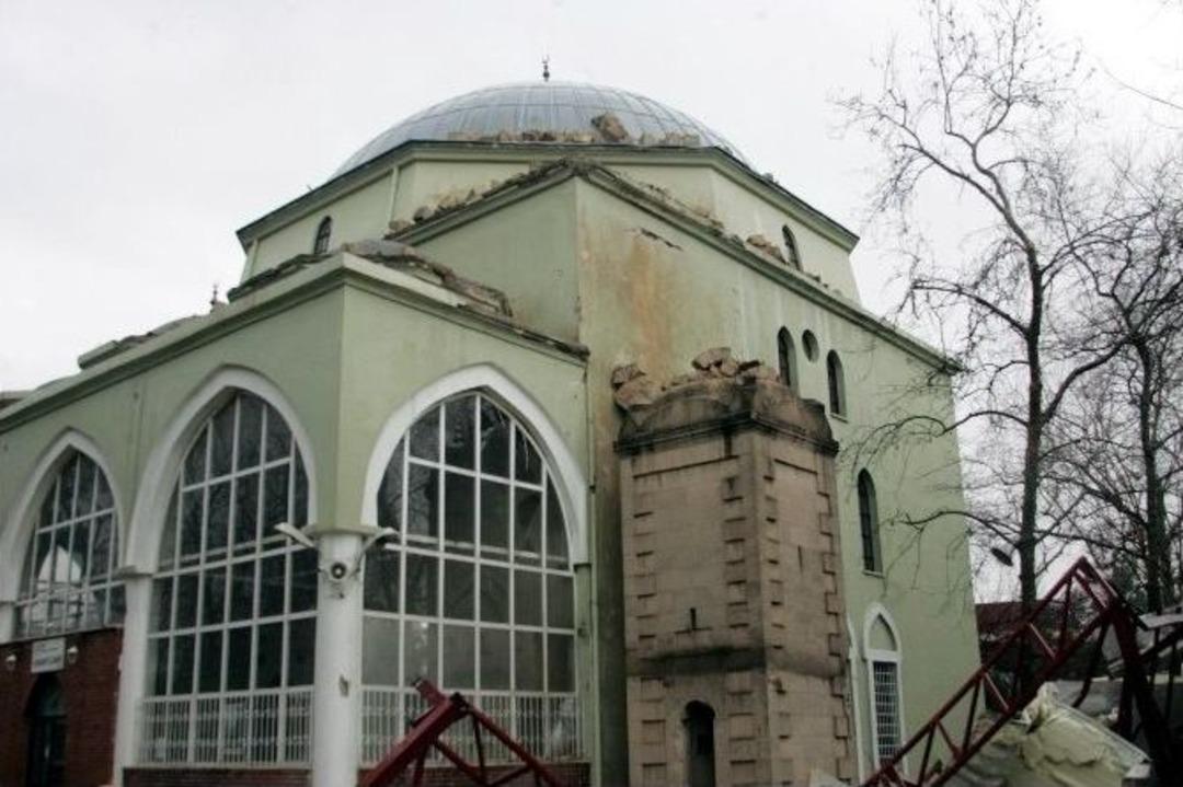 Yıldırım, Cami Minaresi Yıktı