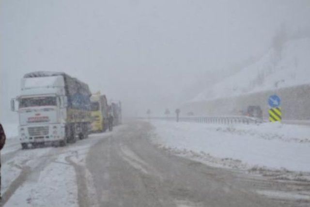 Bursa'da 55 Köy Yolu Ulaşıma Kapandı (2)