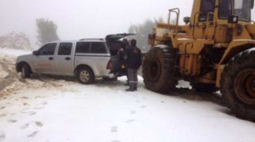 Kumluca&rsquo;da Yol A&ccedil;ma &Ccedil;alışmaları S&uuml;r&uuml;yor