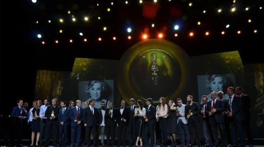 2014&rsquo;&uuml;n En İyi Radyo Ve Radyocuları Belirlendi