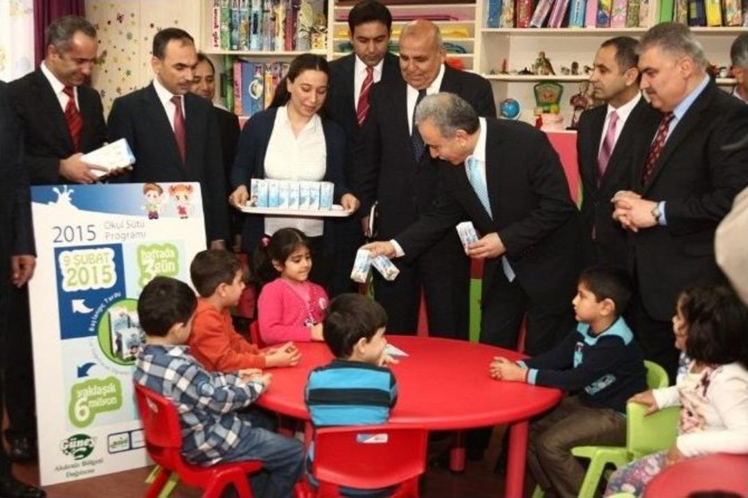 Adana&rsquo;da &Ouml;ğrencilere 8 Milyon 350 Bin S&uuml;t Dağıtılacak