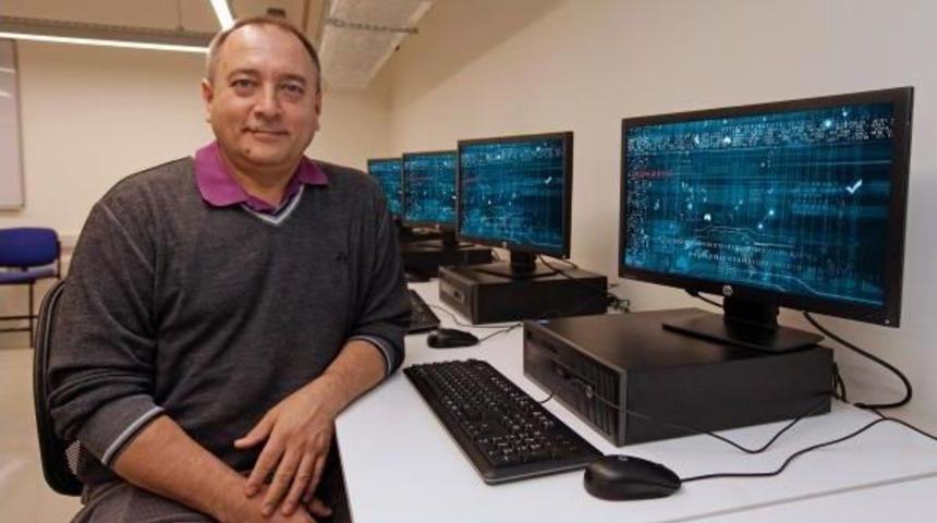 Doç. Dr. Koltuksuz'dan Siber Güvenlik Uyarısı