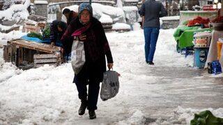 Isparta'da Kar Yolları Kapattı