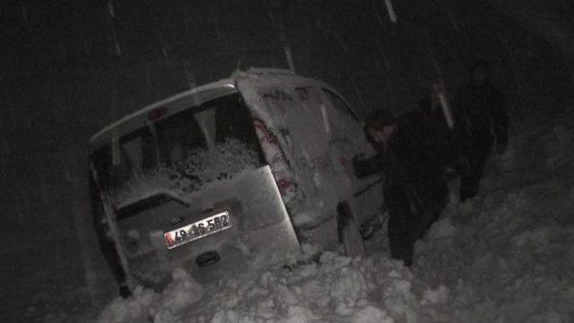 Muş'ta Hastalanan Çocuklara Kızaklı Ambulans