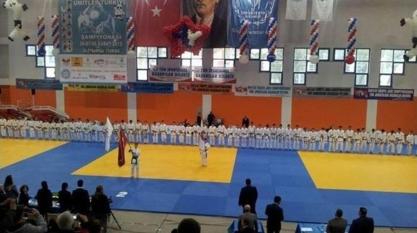 Rizeli Judocular &Uuml;mit Verdi