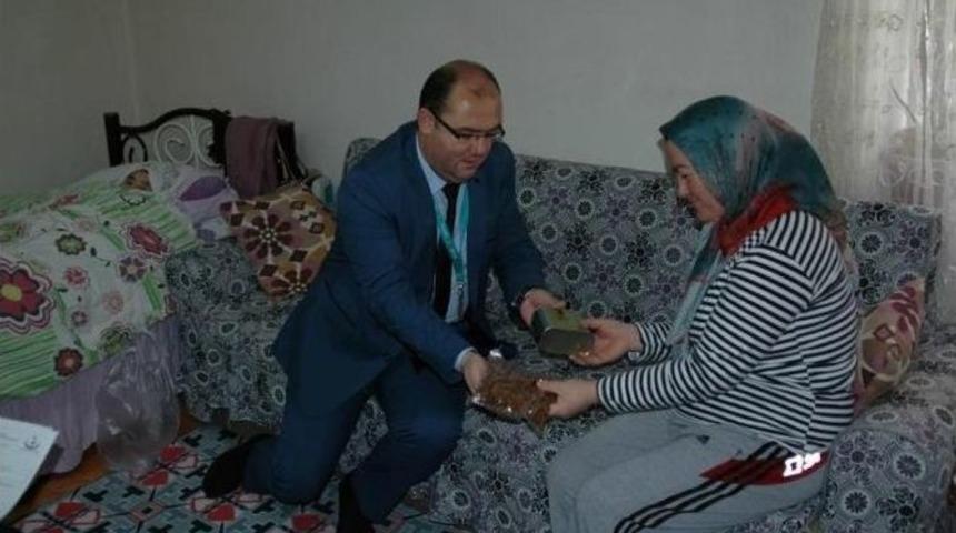 Hastalara Kuru &Uuml;z&uuml;m Ve Zeytinyağı