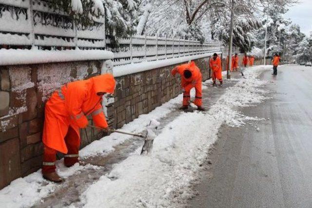 Denizli'de Yoğun Kar Mesaisi