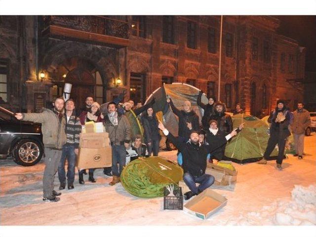 50 Kişilik Gruba Belediye Kucak Açtı