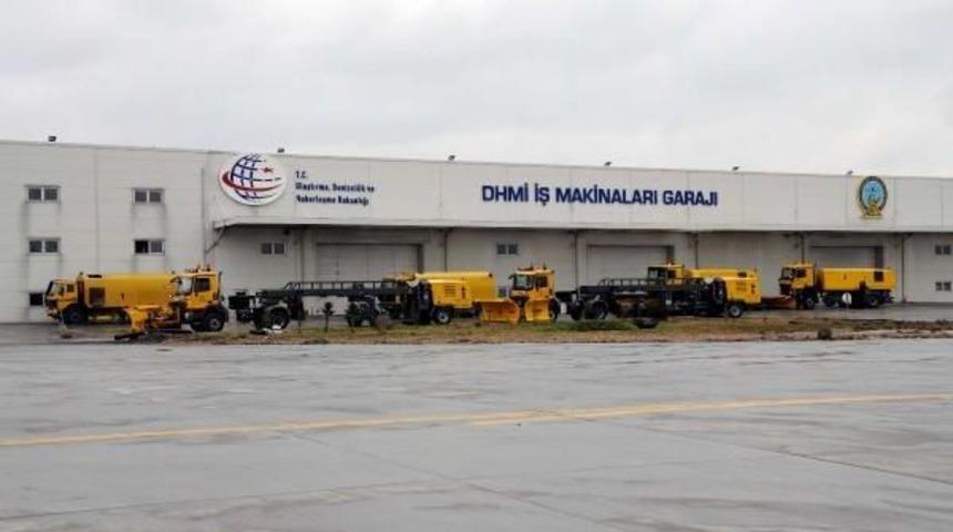 Pist Başında 24 Saat Kar Nöbeti