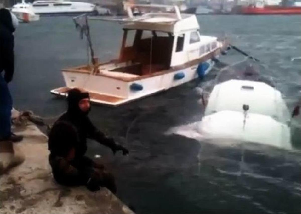 Fırtına Bandırma&rsquo;da Balık&ccedil;ı Teknesini Batırdı