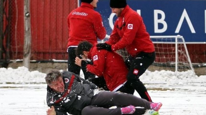 Gen&ccedil;lerbirliği, Eskişehirspor Ma&ccedil;ı Hazırlıklarını Tamamladı