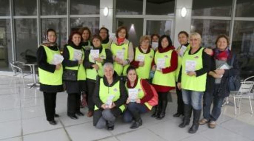 Mezitli Belediyesi G&ouml;n&uuml;ll&uuml;leri Vatandaşları Temizlik Etkinliğine &Ccedil;ağırıyor