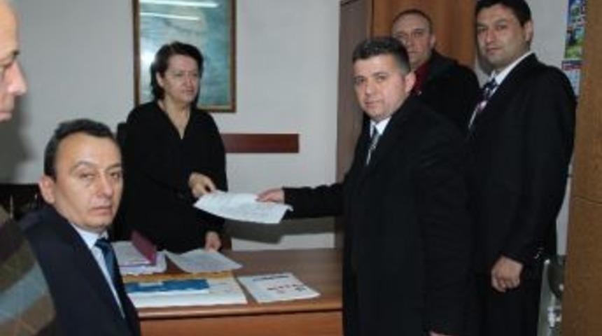 Karadon Şube Yeni Y&ouml;netim Mazbatalarını Aldılar