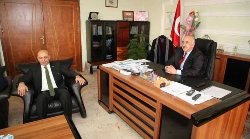 &Uuml;z&uuml;ml&uuml; Belediyesi İş&ccedil;ileri Toplu S&ouml;zleşme İmzaladı