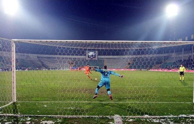 Bursasporlu Futbolcular Gözünü Kupaya Dikti