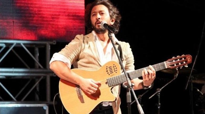 Bursa&rsquo;da 14 Şubat&rsquo;ta &Uuml;nl&uuml;ler Ge&ccedil;idi