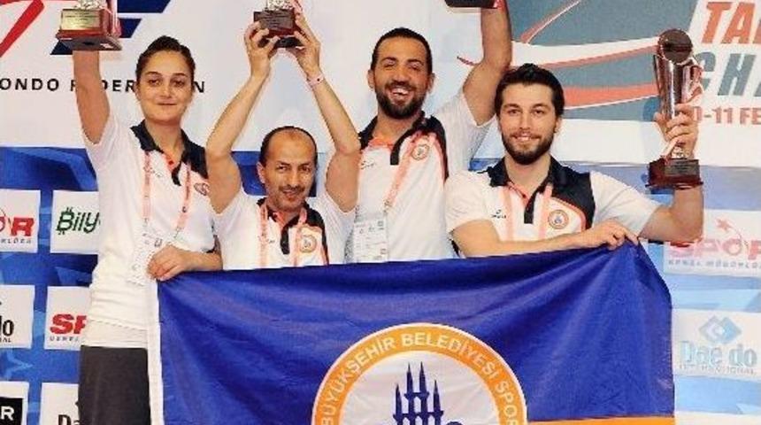 İstanbul B&uuml;y&uuml;kşehir Belediyespor&rsquo;dan Tarihi Başarı