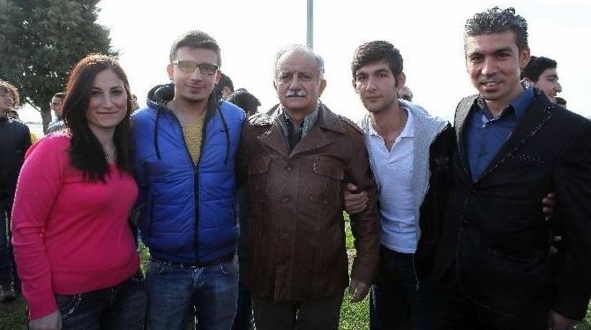 Başkan Karabağ, Gen&ccedil;lerle Buluştu