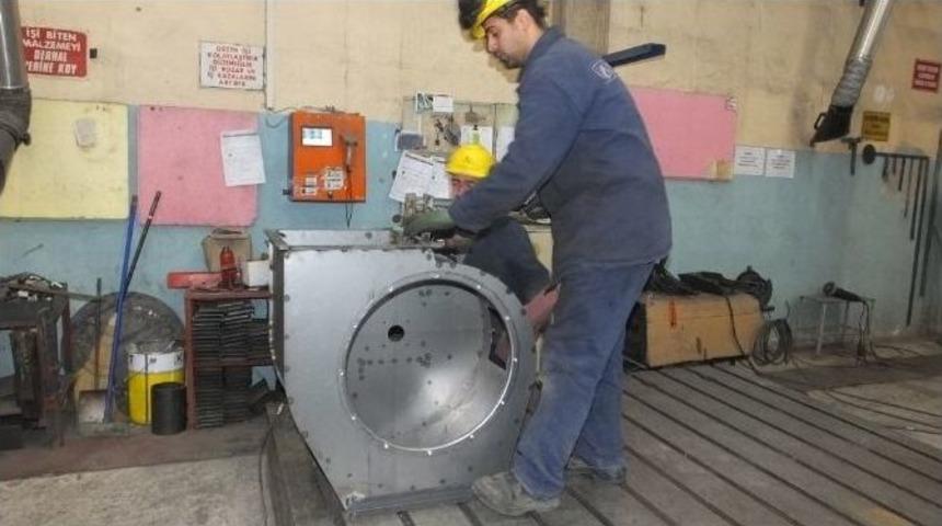 Edremit&rsquo;te &Ccedil;&ouml;pl&uuml;ğ&uuml;n Yerinde Kurulan Fabrika D&uuml;nyaya Vantilat&ouml;r İhra&ccedil; Ediyor