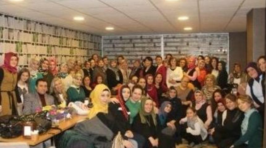 Ak Kadınlardan Dayanışma &Ouml;rneği