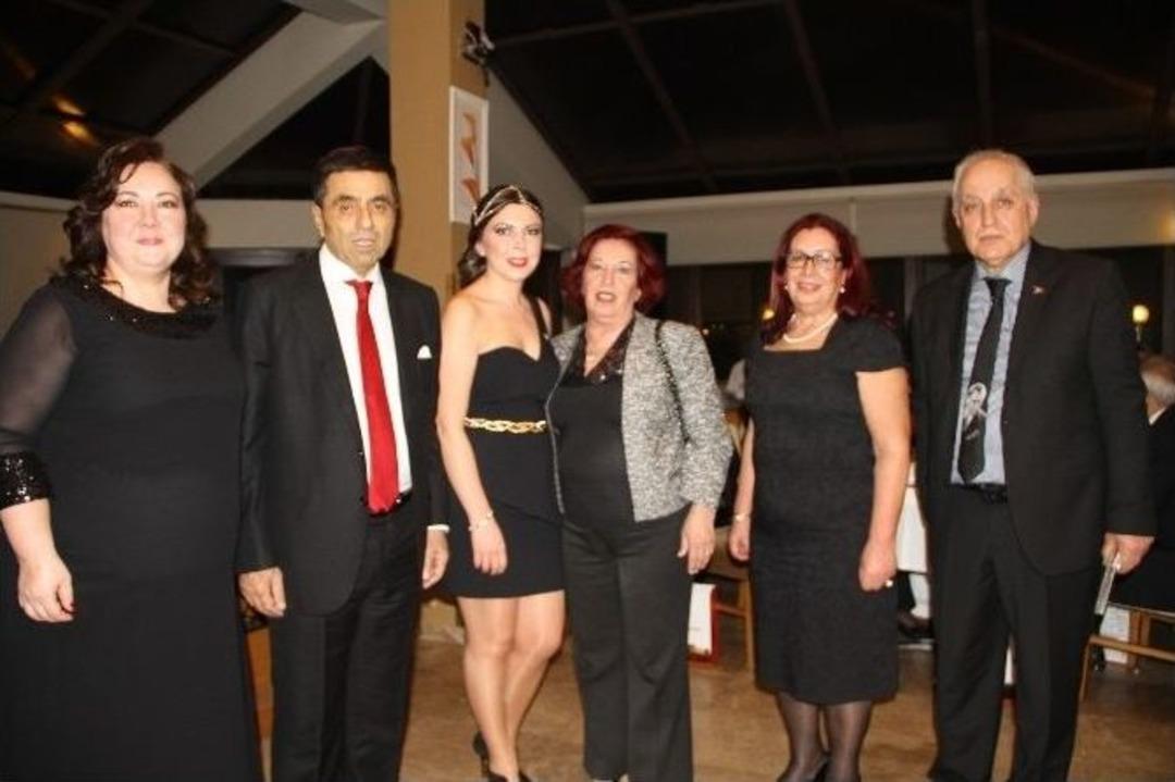 Istanbul&rsquo;da Gazıanteplıler Gazılık &Uuml;nvanını Kutladı