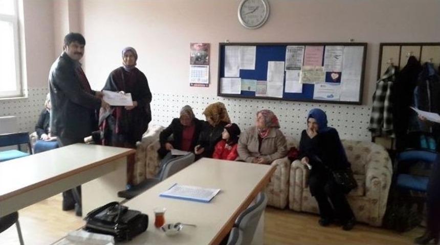 "aile Eğitimi Programı Kursu"nu Başarıyla Bitirenler Sertifikalarını Aldı