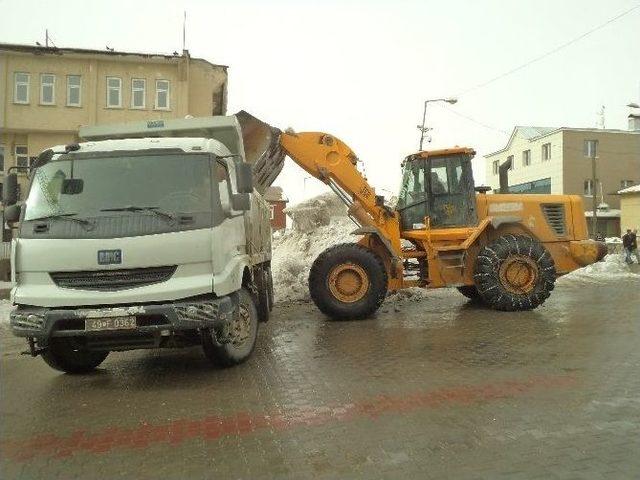 Varto’da Kar Temizleme Çalışması