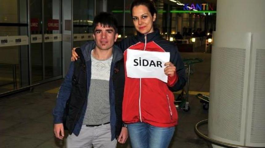 Hakkarili Sidar'ı, Altınordu Kul&uuml;b&uuml; İzmir'de Ağırladı