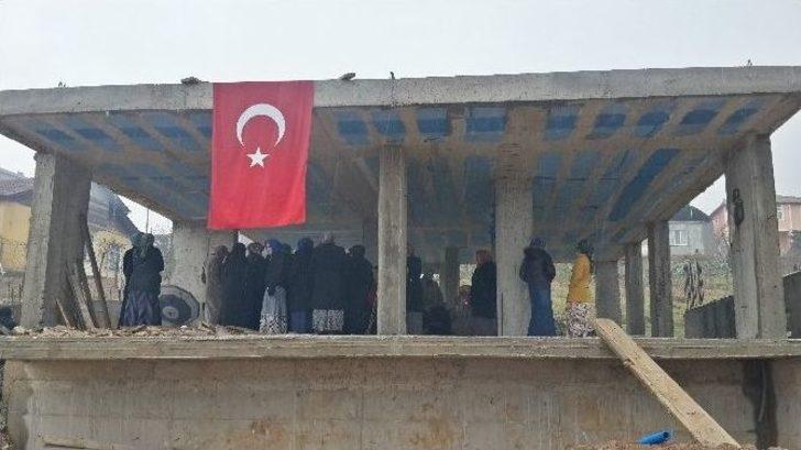 Yıkım Kararı Mahalleliyi Sokağa Döktü G2