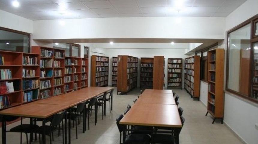 Kütüphane Hizmete Açıldı