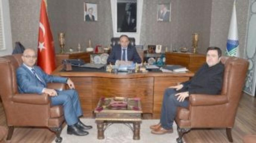 &Uuml;z&uuml;lmez&rsquo;e, &Uuml;nl&uuml;&rsquo;den Nezaket Ziyareti