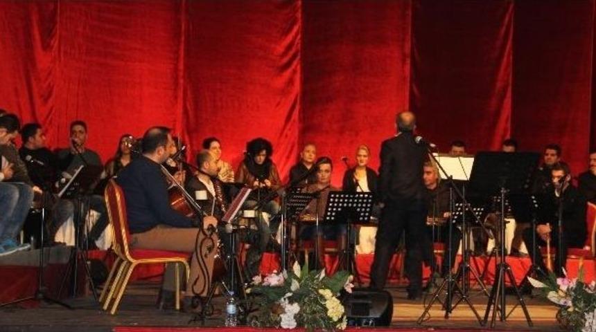 Elazığ Devlet Klasik T&uuml;rk M&uuml;ziği Korosu Konserlerine Devam Ediyor