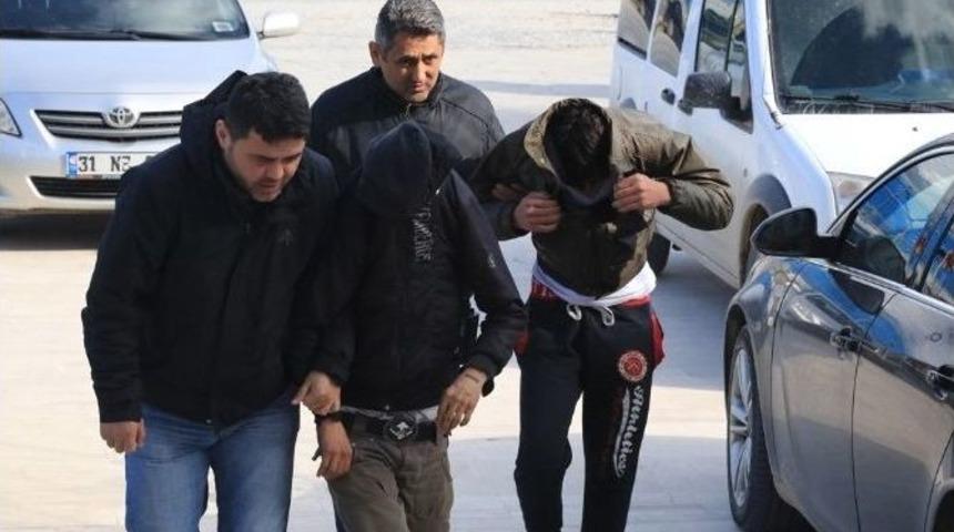 Milas&rsquo;ta Ses Sistemi Hırsızları Yakalandı