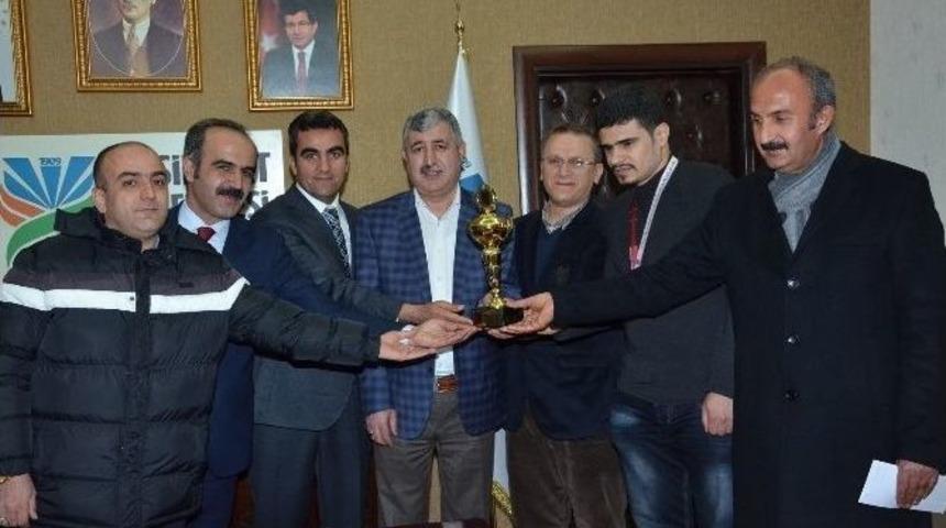 Polat "başarı T&uuml;m Engelleri Aşarak, Bahane &Uuml;retmeyerek Kazanılır"