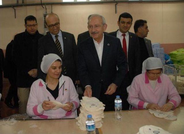 Kılıçdaroğlu Denizli'de Işçilerle Kahvaltı Yaptı