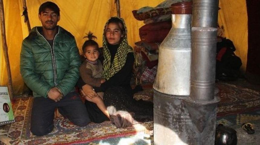 &Ccedil;adırda Yaşayan Suriyelinin T&uuml;rkiye Sevgisi