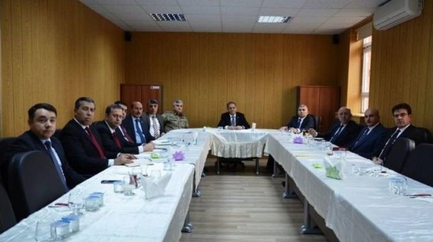 Vali Tapsız&rsquo;dan Haftalık Kurum Ziyaretleri