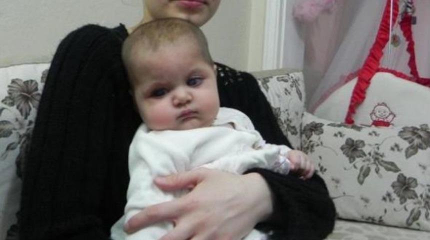 Simay Bebek Karanlıkta Kalmasın