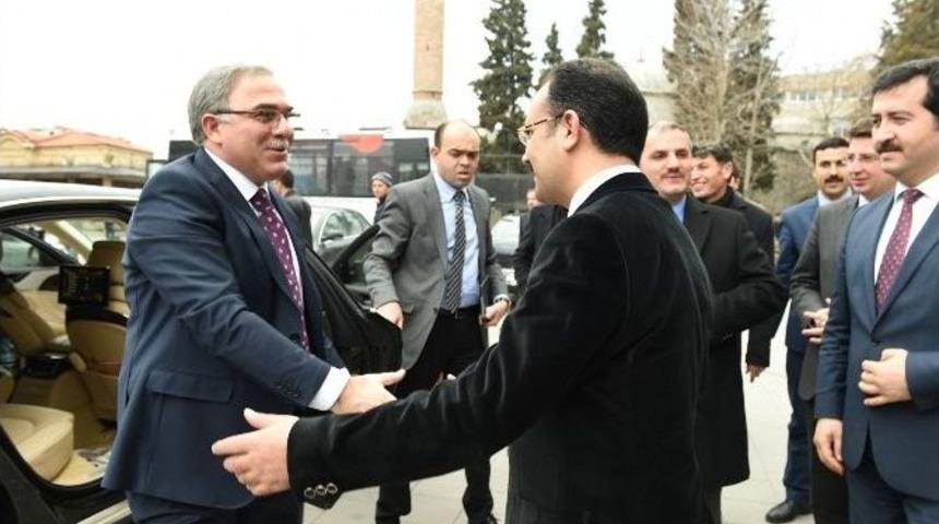 Turan, &ldquo;kentsel D&ouml;n&uuml;ş&uuml;m 2016 Yılında Bitecek&rdquo;