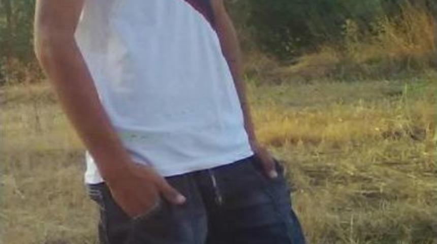 17 Yaşındaki &Ccedil;oban U&ccedil;urumdan D&uuml;ş&uuml;p &Ouml;ld&uuml;