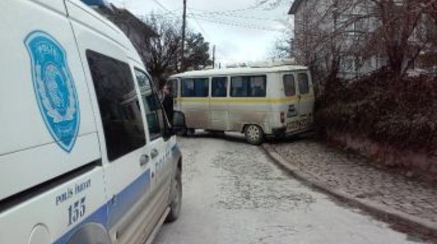 &Ccedil;alınan Servis Aracı Bulundu