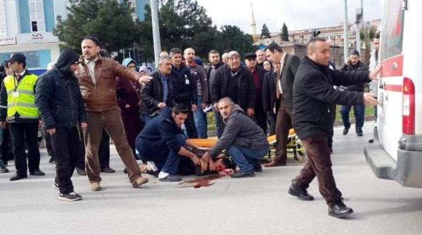 Kırmızı Işıkta Ge&ccedil;ince Canından Oluyordu