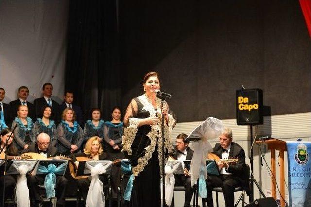 İnegöl Türk Müziği Korosu’ndan Mest Eden Konser